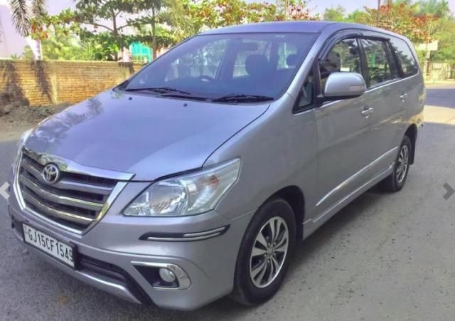 40 Used Toyota Innova In Surat Second Hand Innova Cars For Sale