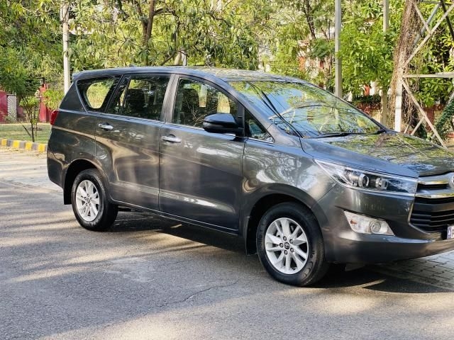 Toyota Innova Crysta Price In Kerala